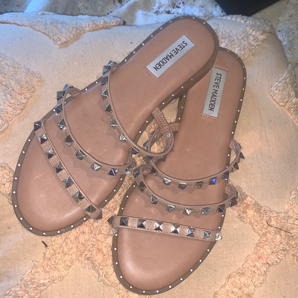 Steve Madden Women’s Strapless Travel Sandal